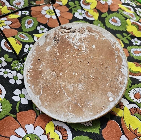 Chalkware Horse Wall Plaque - Picture 3 of 4